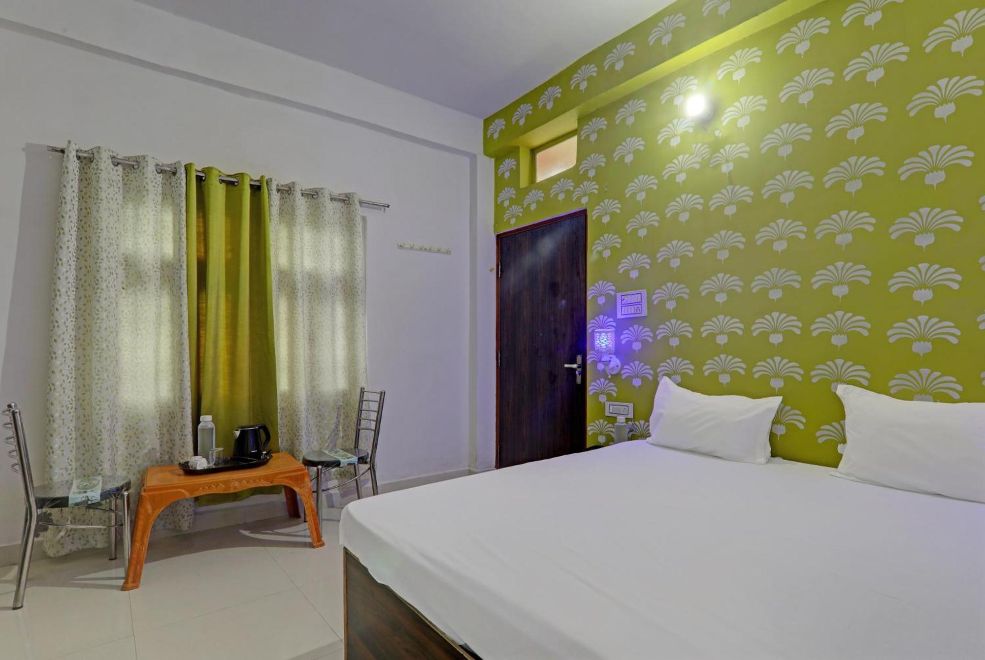 Hotel O Surya Inn Pura Raghunāth Exterior foto